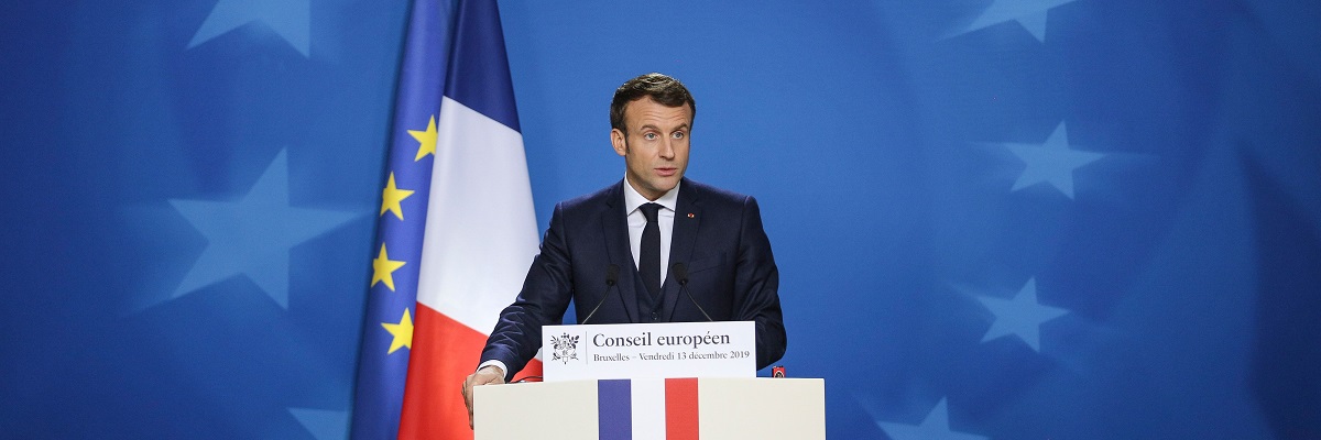 El presidente francés, Emmanuel Macron, pronuncia un discurso en la conferencia del Fondo Mundial de Lucha contra el VIH