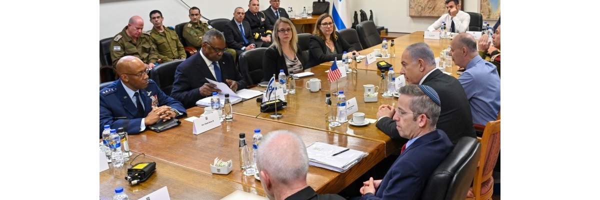 Israeli Prime Minister Netanyahu in conversation with US Secretary of Defense Lloyd Austin.