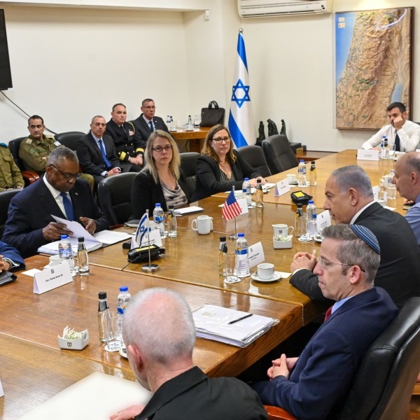 Israeli Prime Minister Netanyahu in conversation with US Secretary of Defense Lloyd Austin.