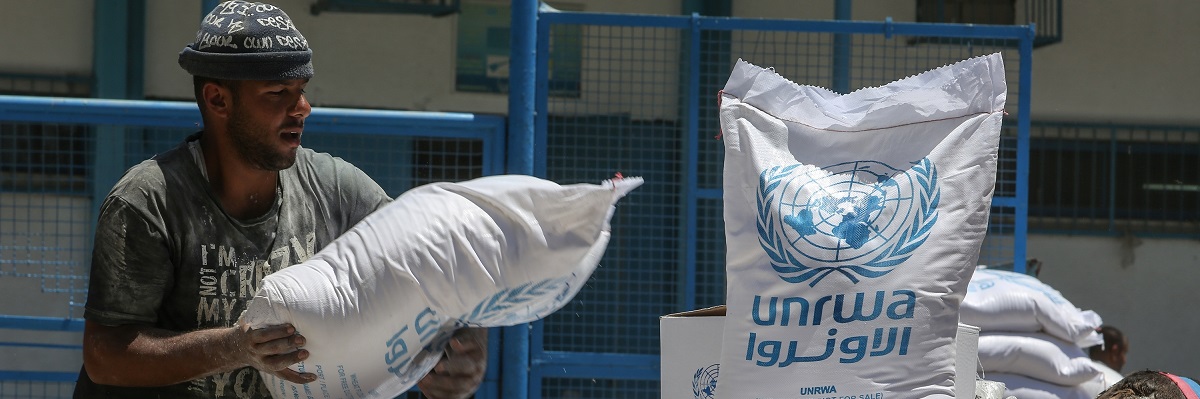 UNRWA distributes food in the Gaza Strip