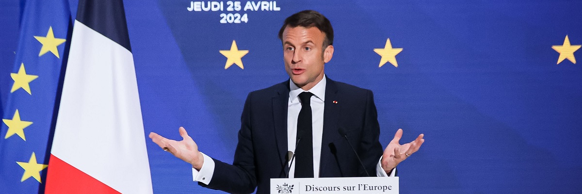 Paris, Frankreich, 25.04.2024: Besuch des Präsidenten der Republik, Emmanuel Macron, für eine wichtige Rede über Europa an der Sorbonne.					