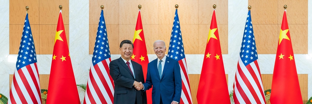 US-Präsident Joe Biden nimmt an einem bilateralen Treffen mit dem Generalsekretär der Kommunistischen Partei Chinas Xi Jinping teil. Montag, 14. November 2022, im Mulia Resort in Bali, Indonesien.