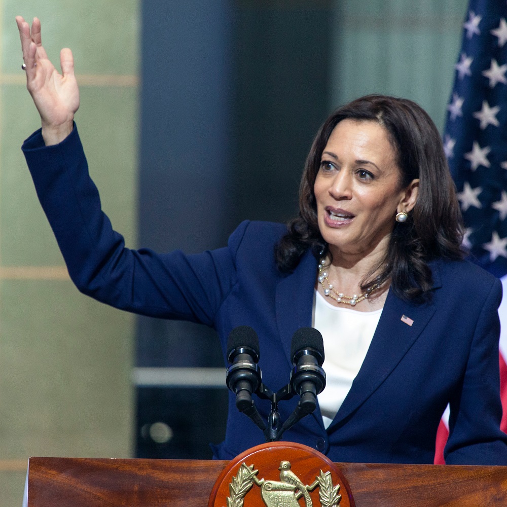 USA Vice President Kamala Harris met Guatemala's President and community leaders to discuss migration and corruption control.