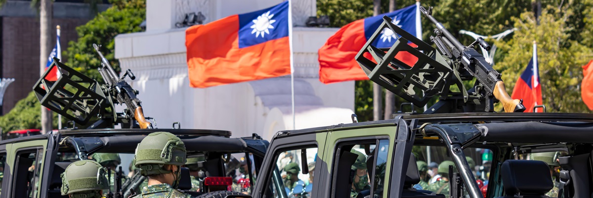 Chiang Kai-shek-Gedächtnishalle, Stadt Taipeh, Taiwan, 10. Oktober 2021: Militärparade am Taiwan-Nationalfeiertag