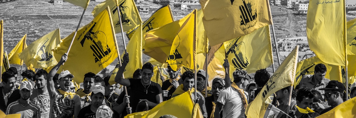 Hezbollah's supporters at Liberation Day (Bint Jbeil, 25 May 2014)